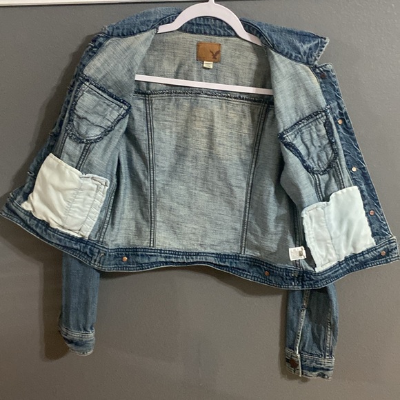 AE Cropped Denim Jacket - Picture 10 of 11